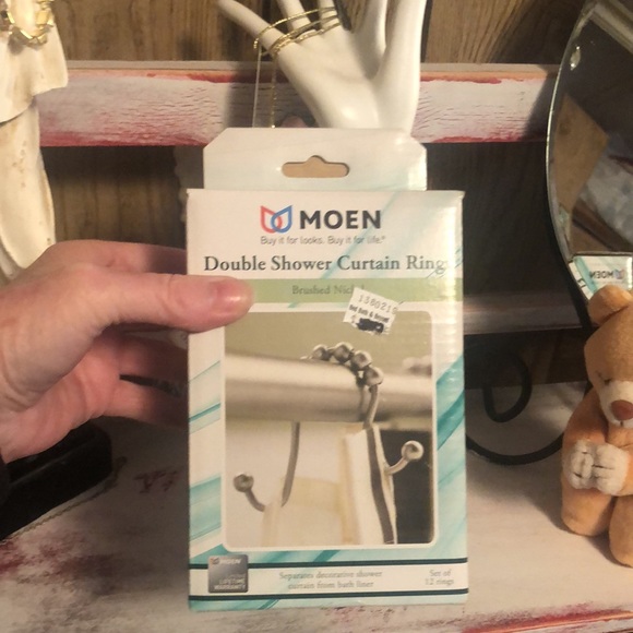 New In Box “MOEN” Double Shower Curtain Rings-Brushed Nickel - Picture 15 of 17